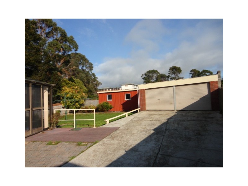 18 Medbury Crescent, Burnie TAS 7320