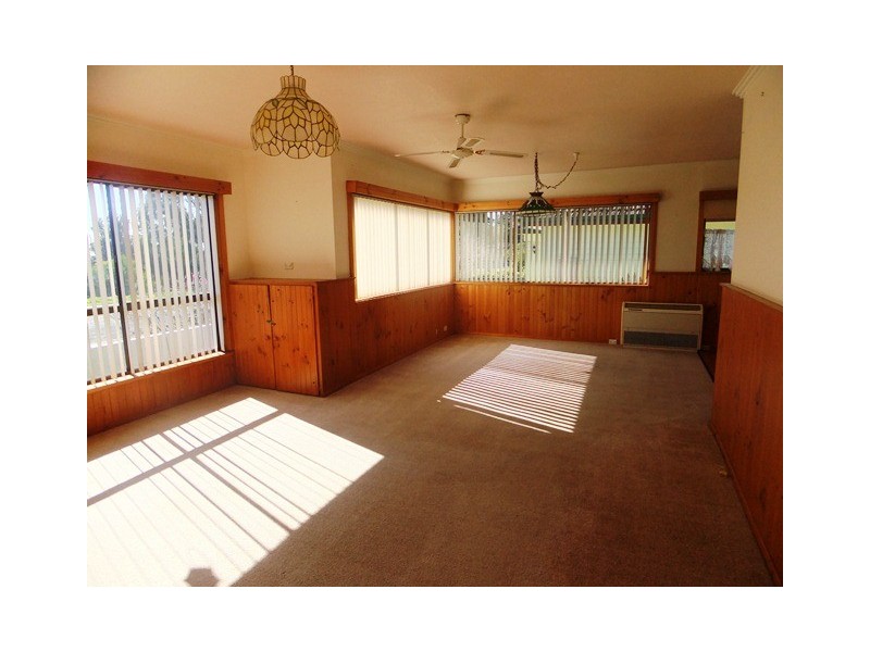 42 River Avenue, Heybridge TAS 7316