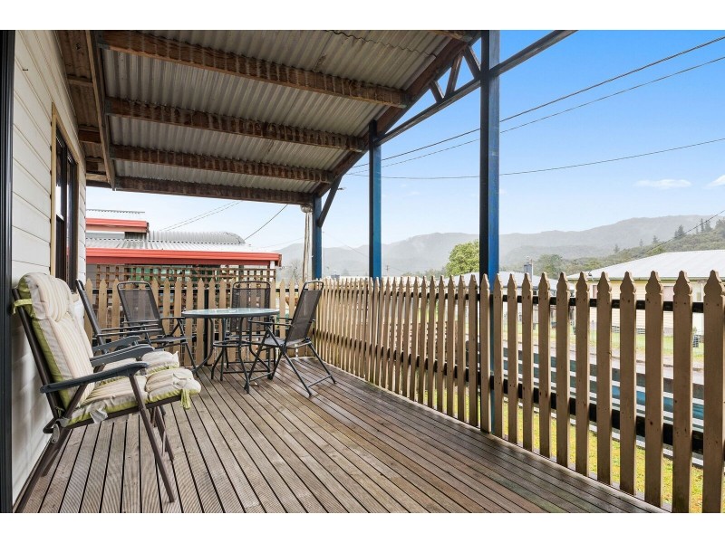 7 Evans Street, Queenstown TAS 7467