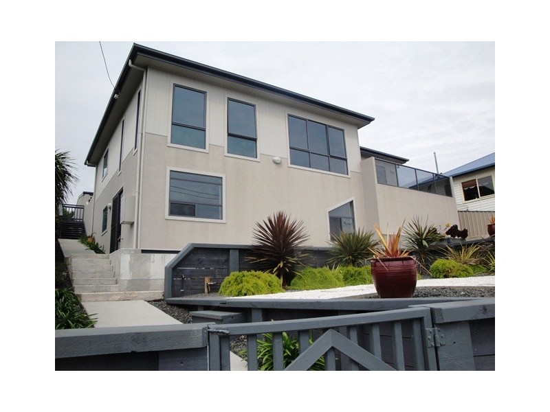 77 View Road, Burnie TAS 7320