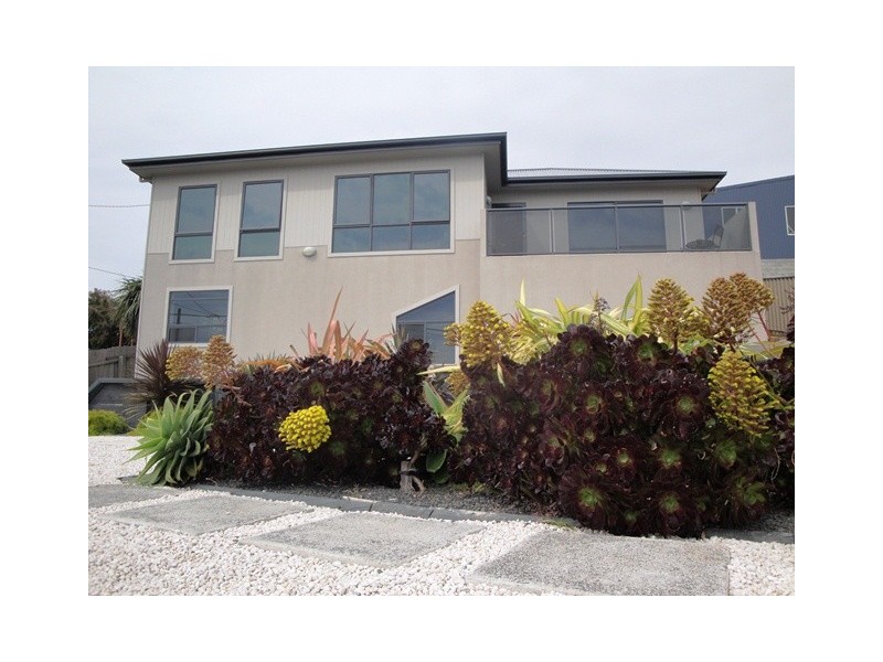 77 View Road, Burnie TAS 7320