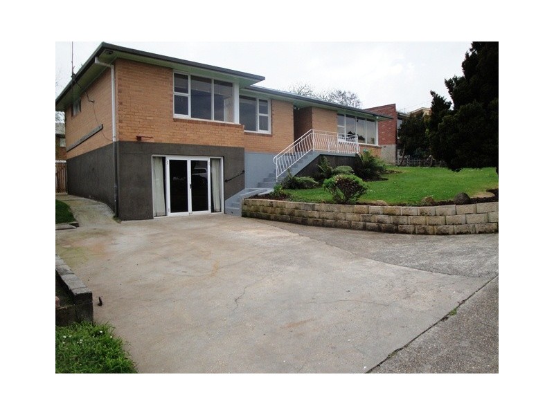 12 Howe Street, Burnie TAS 7320