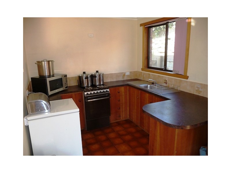 2/8 Charles Street, Burnie TAS 7320