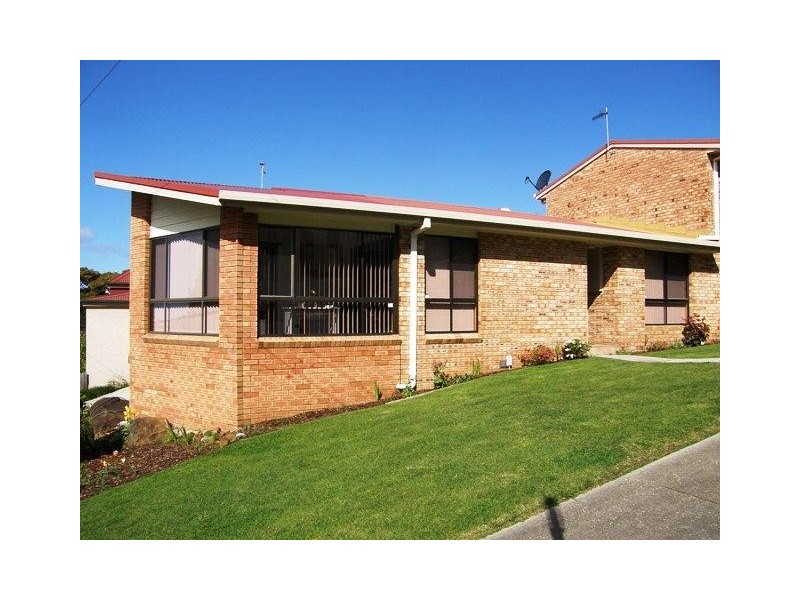 1/10 Charles Street, Burnie TAS 7320
