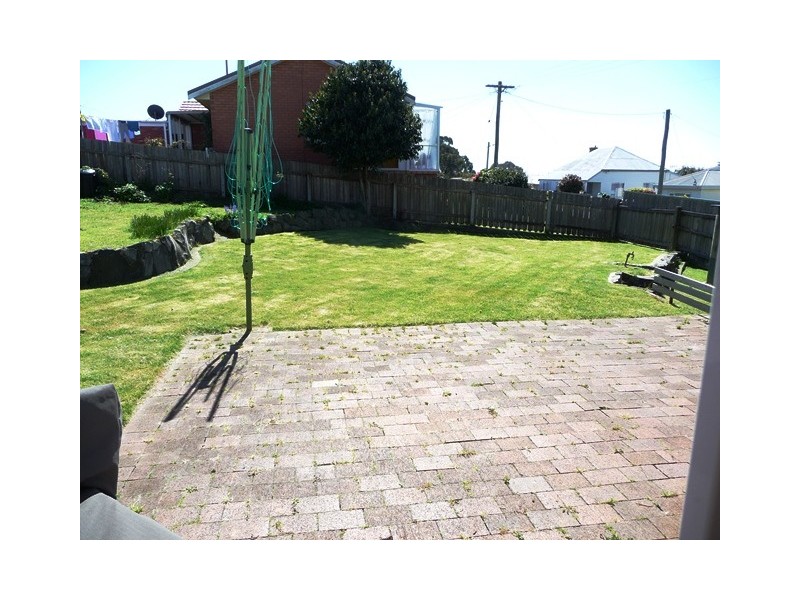 16 Pine Avenue, Burnie TAS 7320
