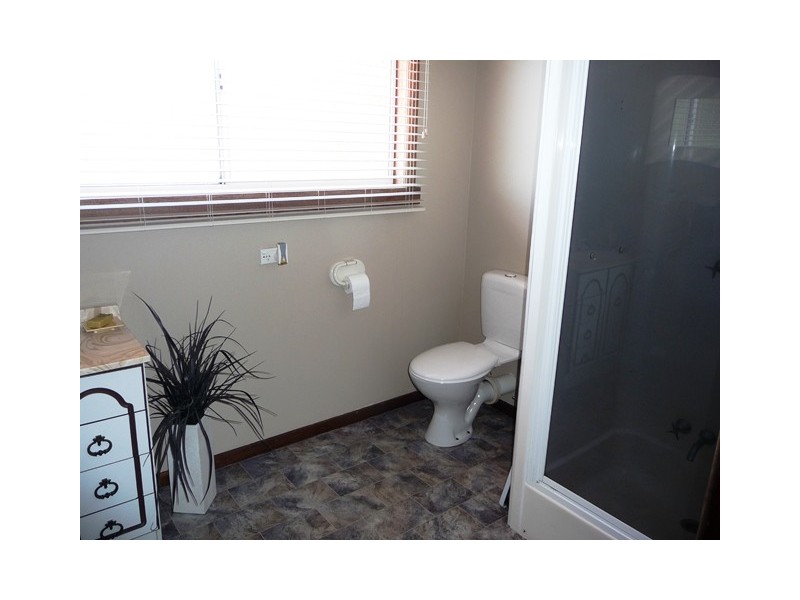 16 Pine Avenue, Burnie TAS 7320