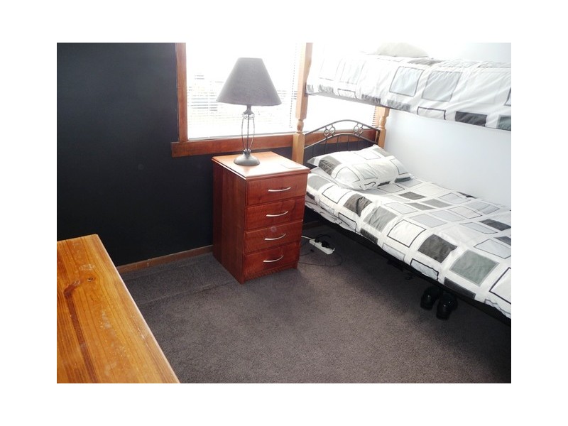 16 Pine Avenue, Burnie TAS 7320