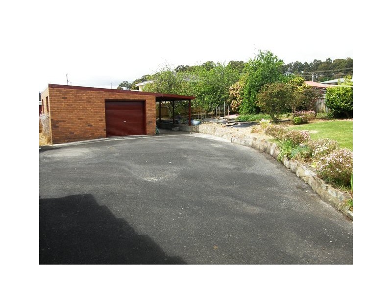 5 Loongana Place, Somerset TAS 7322