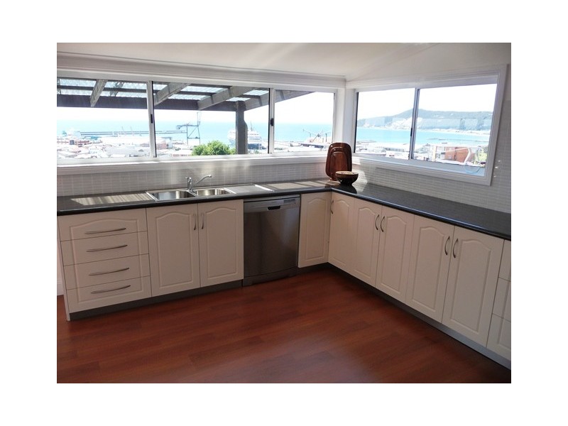 18 View Road, Burnie TAS 7320
