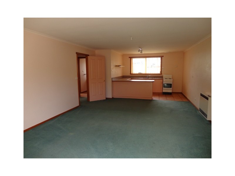 2/330 Mount Street, Upper Burnie TAS 7320