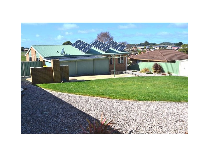 2 Damian Avenue, Burnie TAS 7320