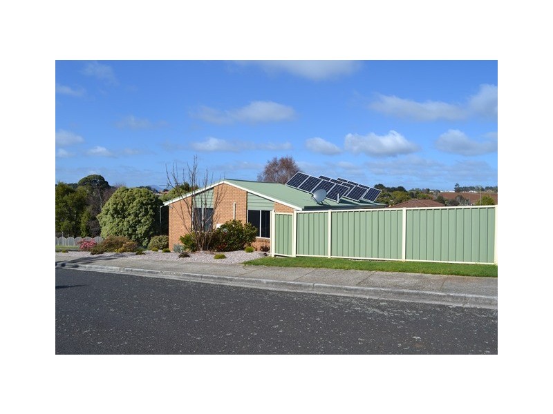 2 Damian Avenue, Burnie TAS 7320