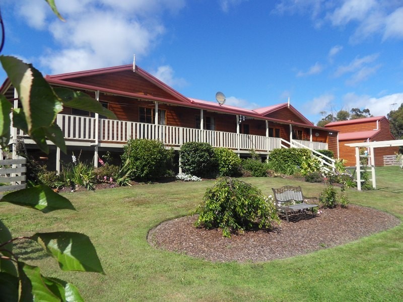 86 Hardys Road, Penguin TAS 7316