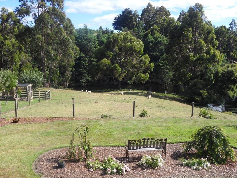 86 Hardys Road, Penguin TAS 7316