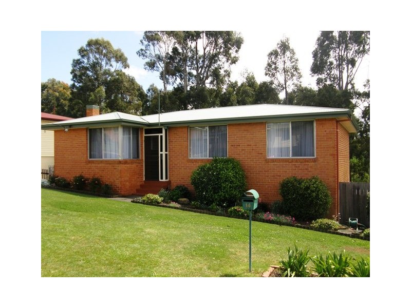 14 Jacobs Crescent, Upper Burnie TAS 7320
