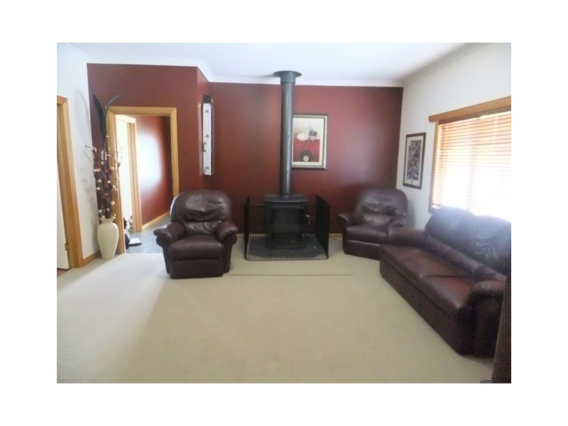 11 Falmouth Street, Somerset TAS 7322