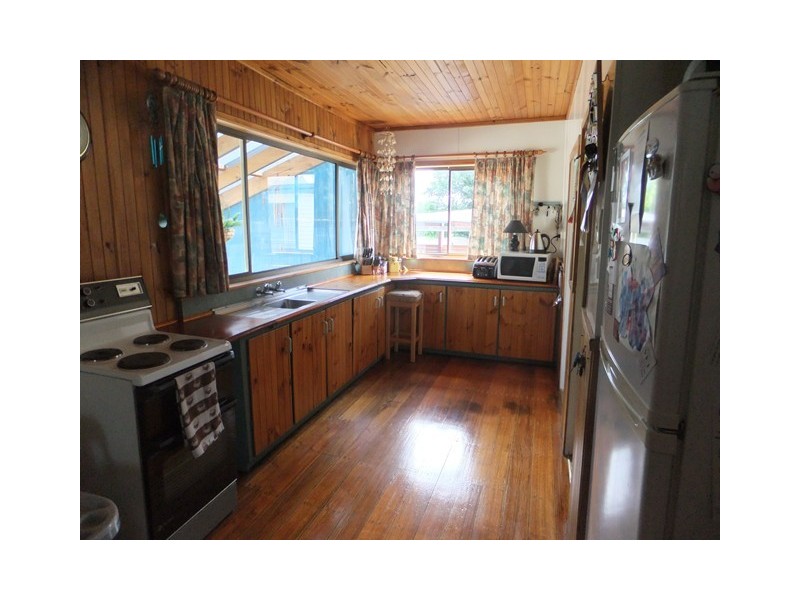 11 Falmouth Street, Somerset TAS 7322