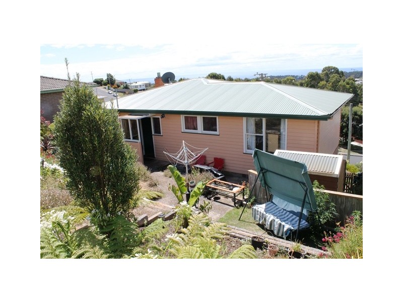 35 Colegrave Road, Burnie TAS 7320