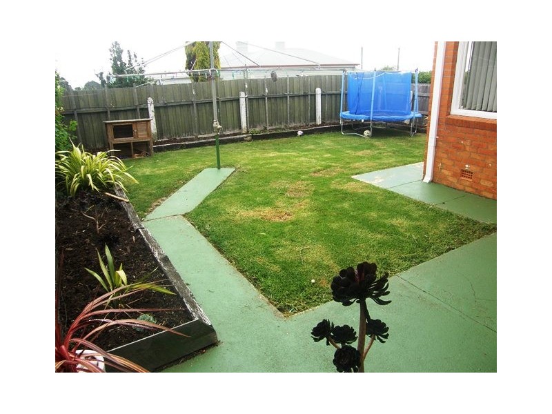 2/266 Mount Street, Burnie TAS 7320