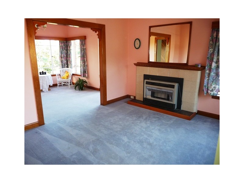 18 Aileen Cresent, Burnie TAS 7320