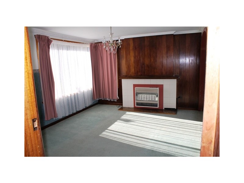 8 Woodward Avenue, Burnie TAS 7320