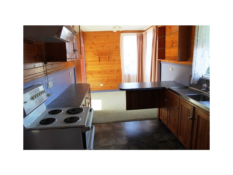 8 Woodward Avenue, Burnie TAS 7320