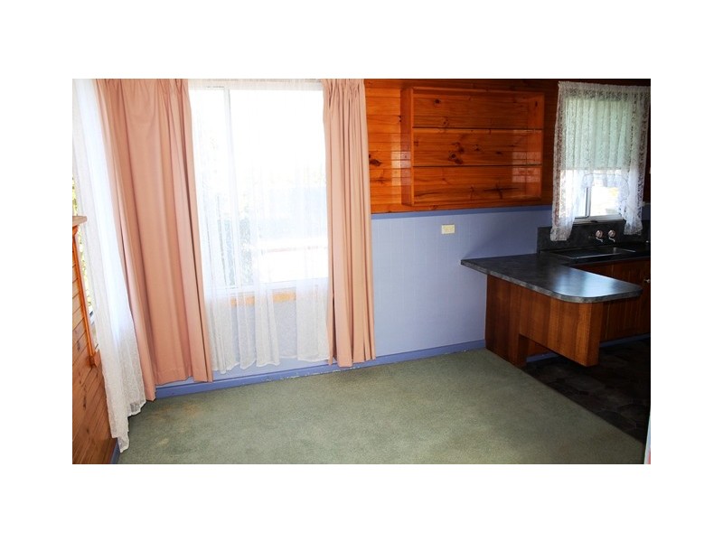 8 Woodward Avenue, Burnie TAS 7320