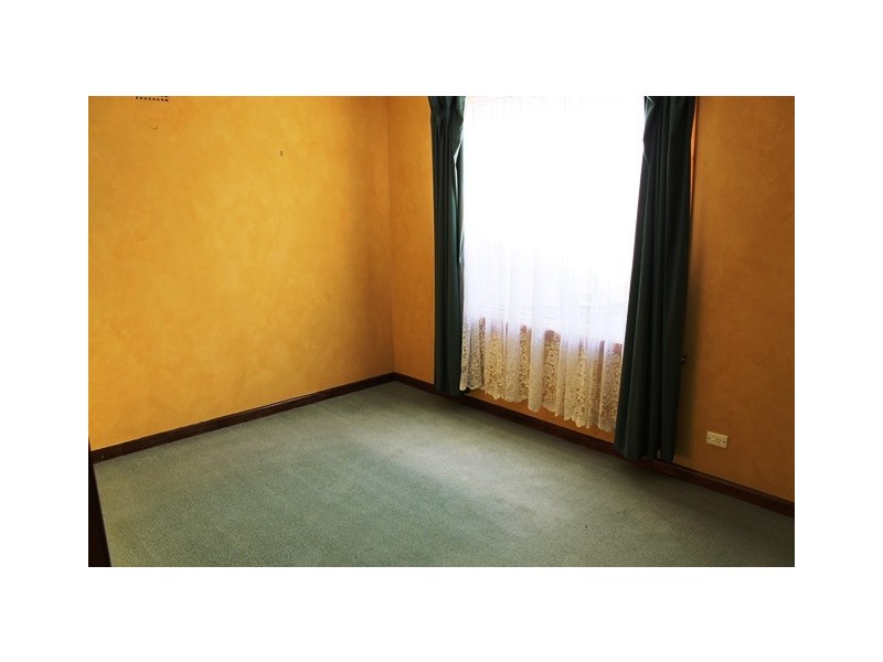 8 Woodward Avenue, Burnie TAS 7320