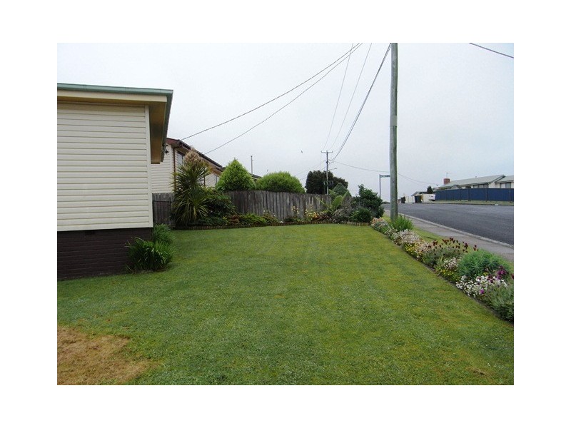 20 Tilley Street, Burnie TAS 7320