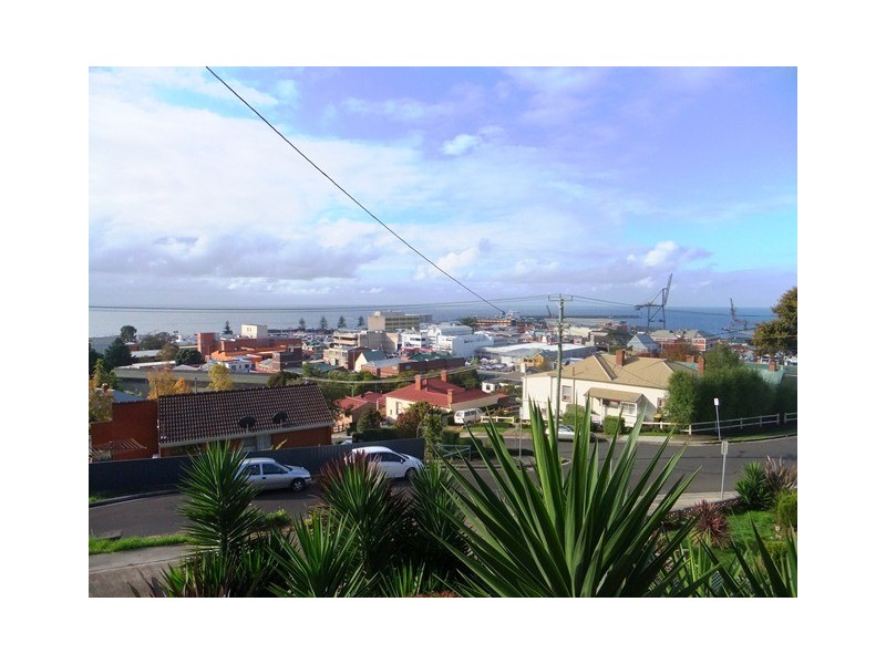 28 Hodgman Street, Burnie TAS 7320