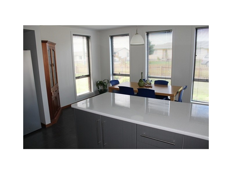 23 Lyons Street, Somerset TAS 7322