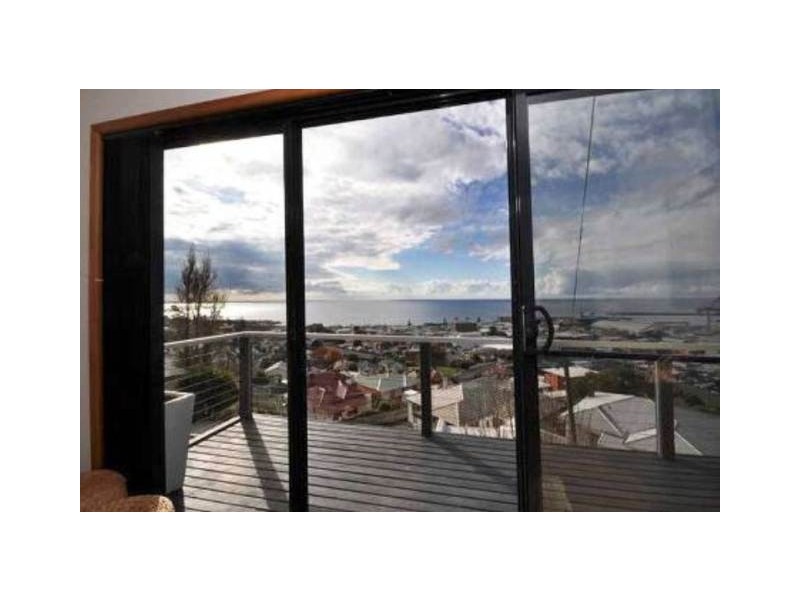 10 Little Bird Street, Burnie TAS 7320