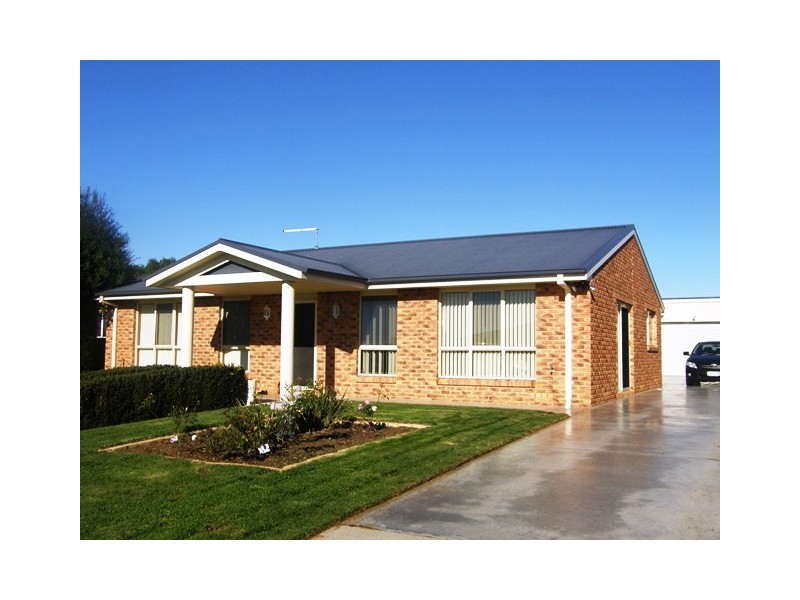 17 Crisling Place, Penguin TAS 7316