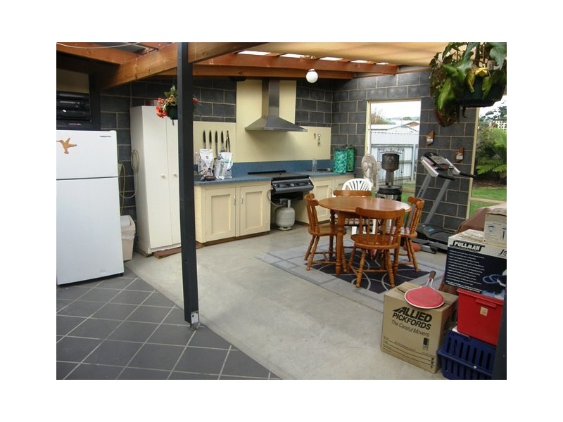 17 Crisling Place, Penguin TAS 7316