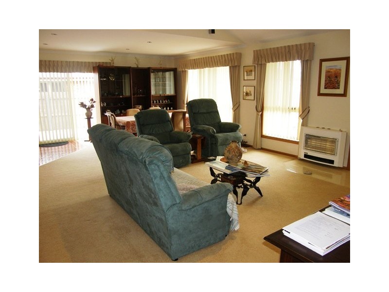 17 Crisling Place, Penguin TAS 7316