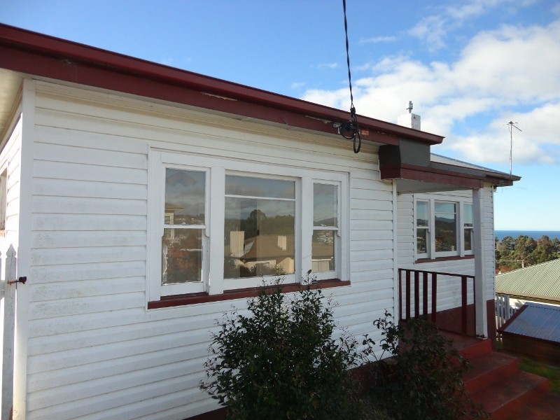 28 Sutton Street, Hillcrest TAS 7320