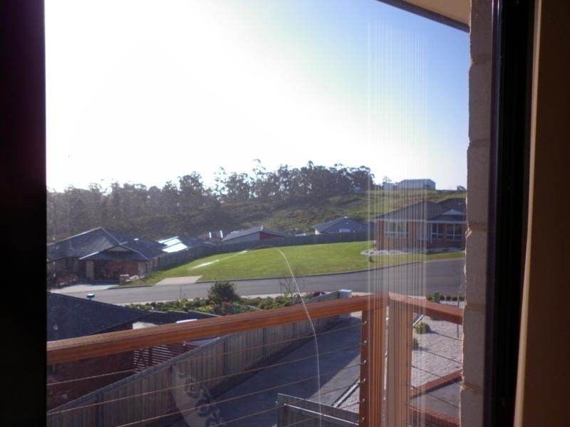 Unit 1/14 Byworth Street, Burnie TAS 7320