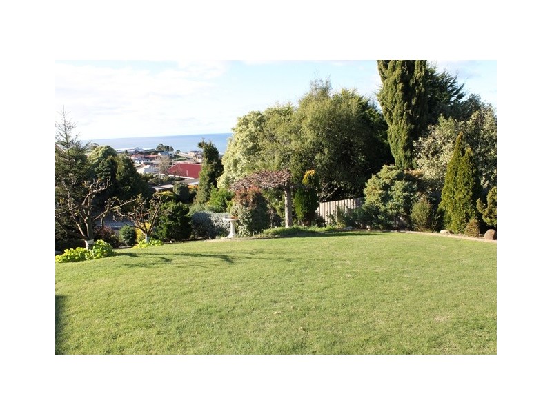 32 Hambledon Avenue, Burnie TAS 7320