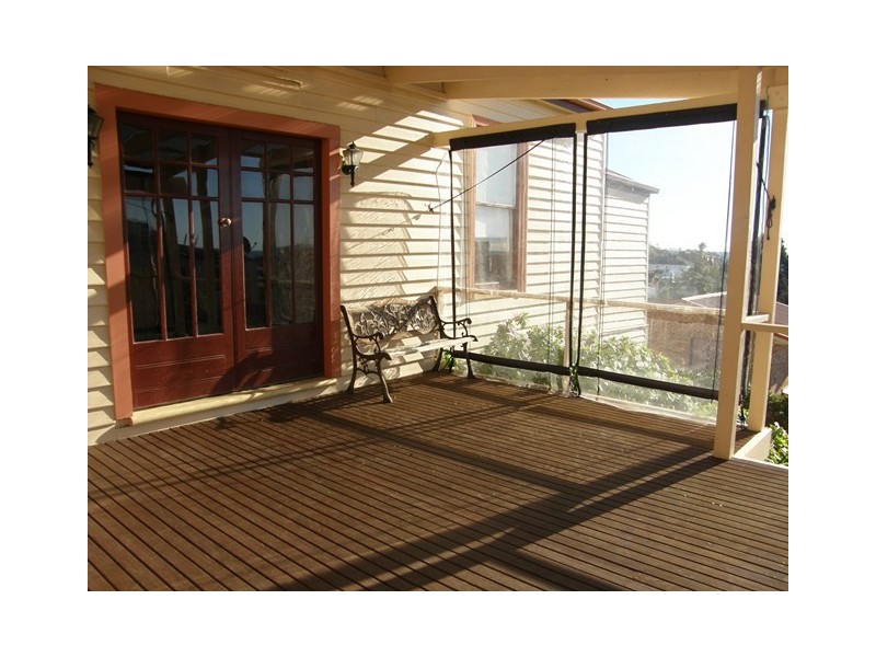 4 Charles Street, Burnie TAS 7320