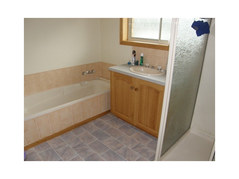 2/27 Kingsley Avenue, Burnie TAS 7320