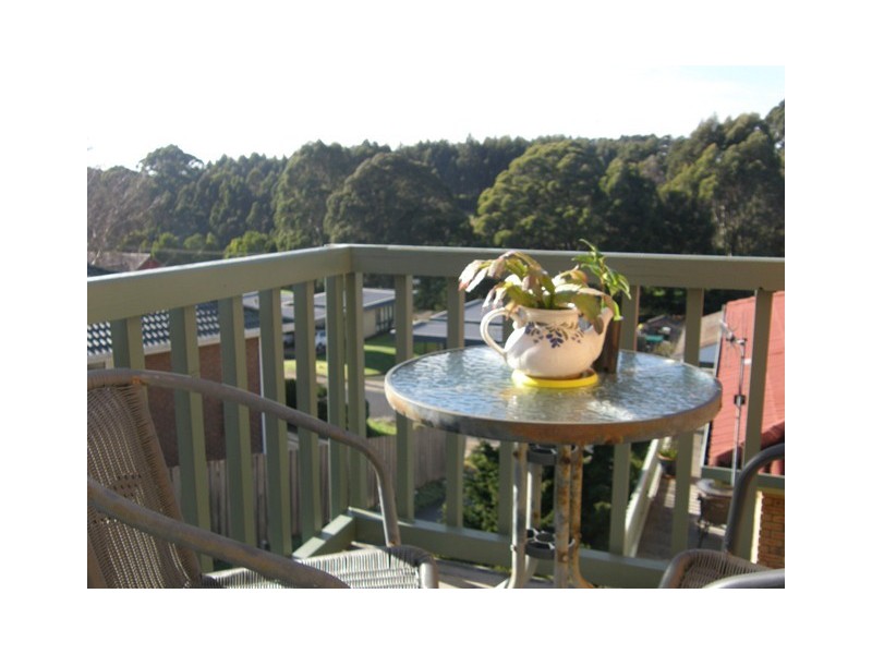 2/27 Kingsley Avenue, Burnie TAS 7320