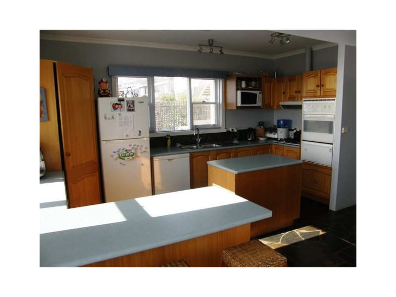 32 Seaview Avenue, Burnie TAS 7320
