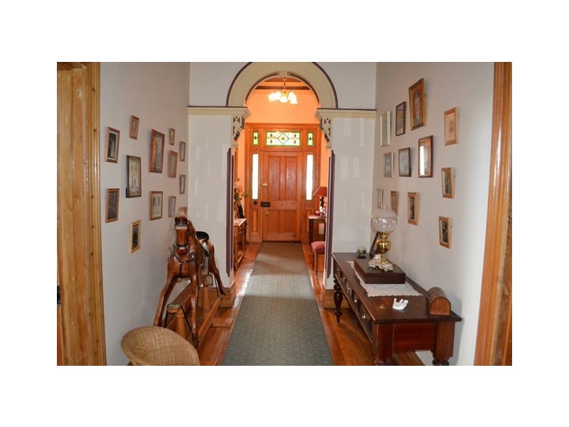 25 Main Road, Penguin TAS 7316