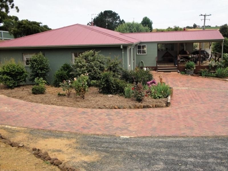 74 Deviation Road, Penguin TAS 7316