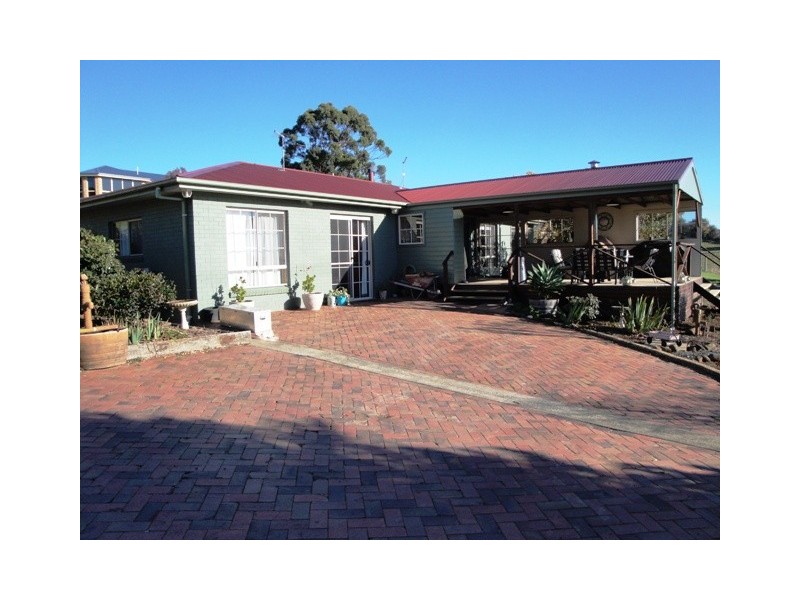 74 Deviation Road, Penguin TAS 7316