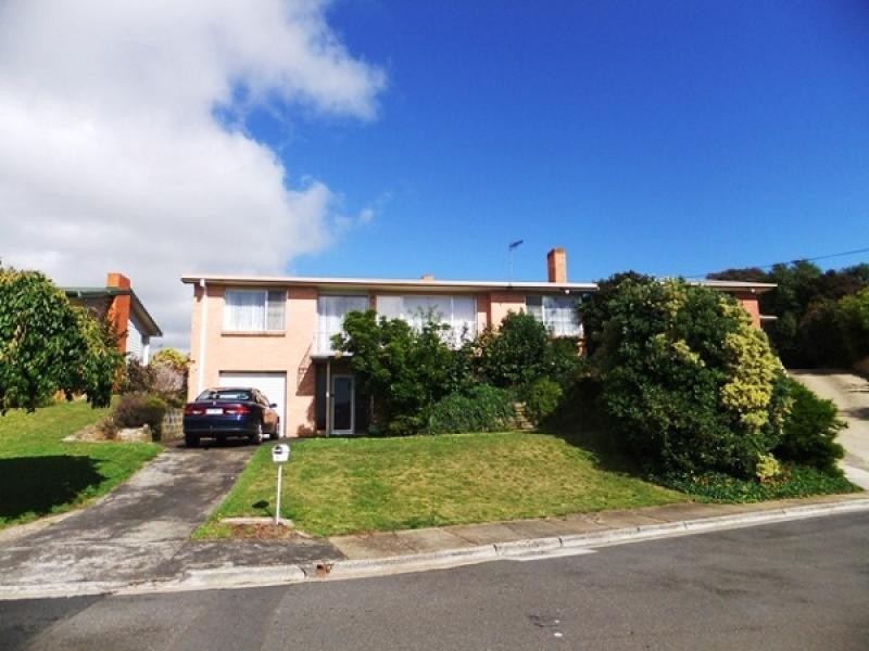 9 Simon Court, Burnie TAS 7320