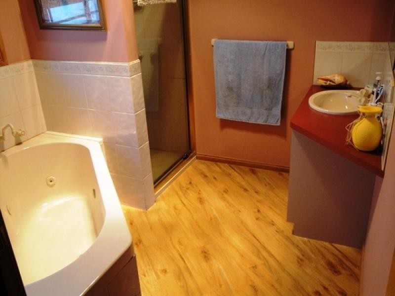 19 Commonwealth Court, Penguin TAS 7316