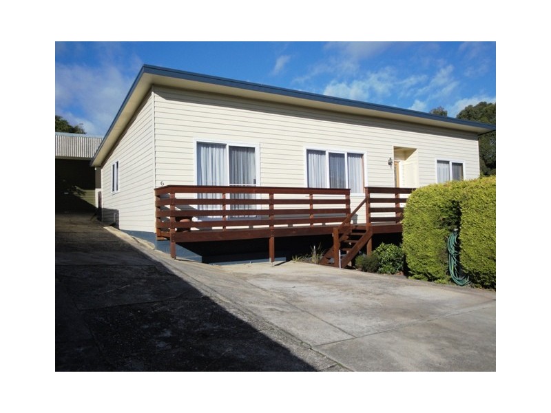 6 Old Cam Road, Somerset TAS 7322