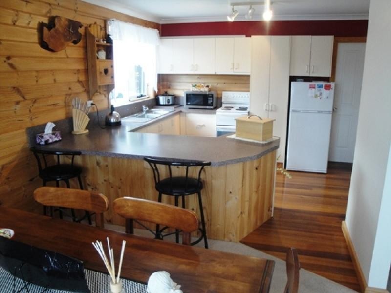 6 Old Cam Road, Somerset TAS 7322