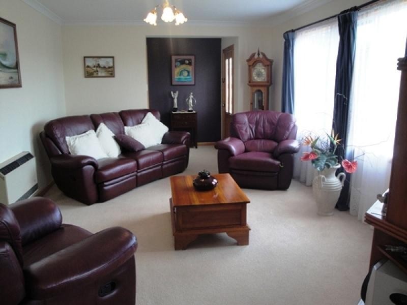 6 Old Cam Road, Somerset TAS 7322